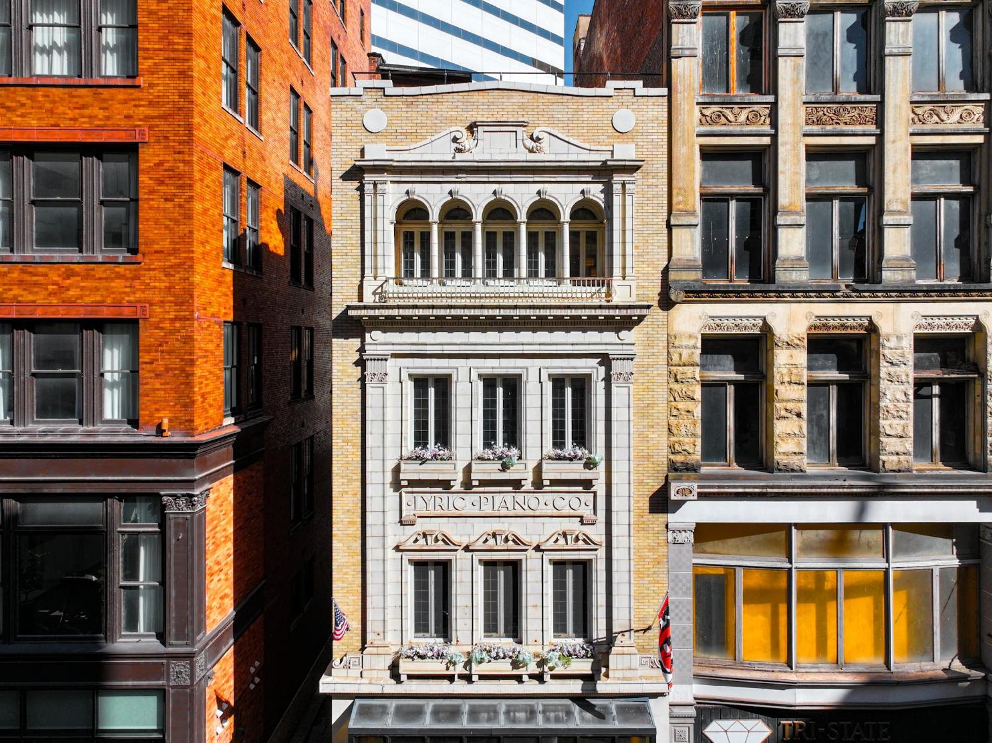 The Historic Lyric Penthouse With Private Rooftop Cincinnati Kültér fotó
