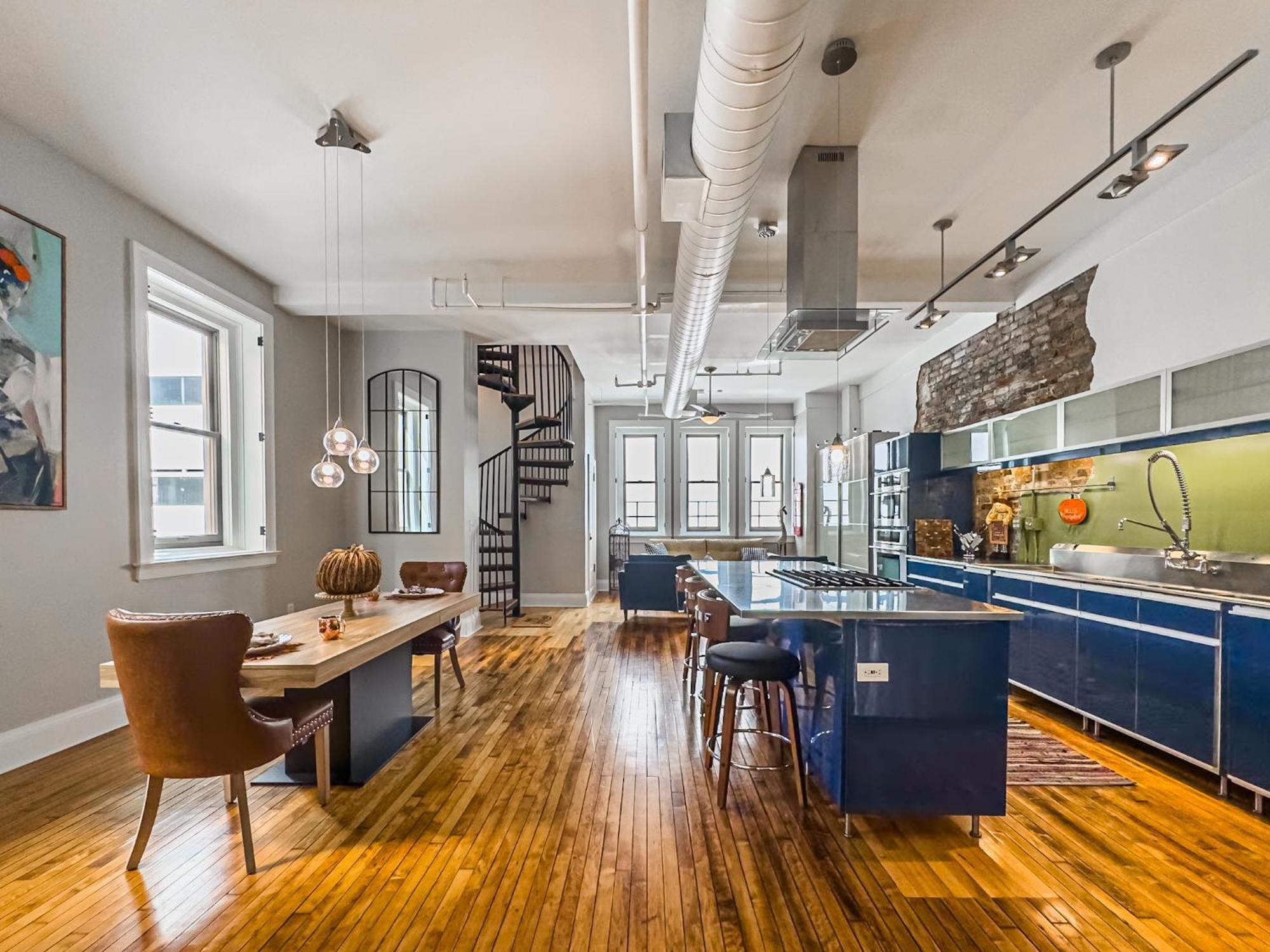 The Historic Lyric Penthouse With Private Rooftop Cincinnati Kültér fotó
